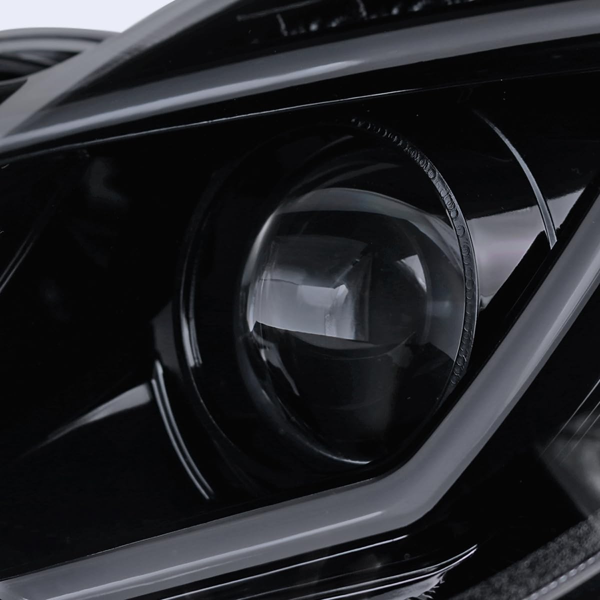 SPEC-D TUNING Glossy Black Smoke LED Projector Headlights Compatible with 2001-2007 Mercedes-Benz W203 C-Class Sedan, Left + Right Pair Headlamps Assembly