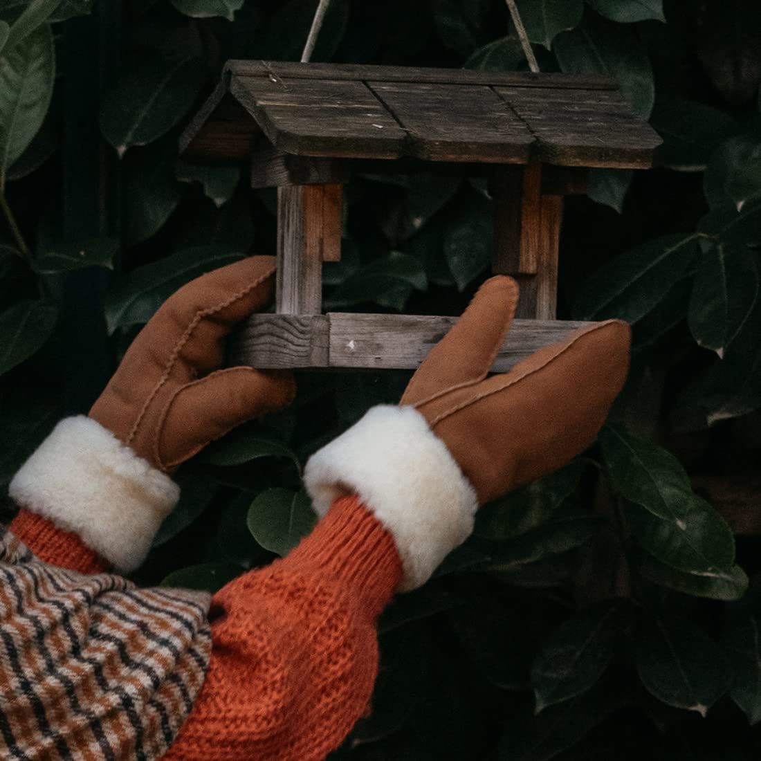 Harssidanzar Guanti del guanto delle Donne,Shearling della pelle di pecora riscaldato caldo del polsino del pelo per inverno freddo KL024EU