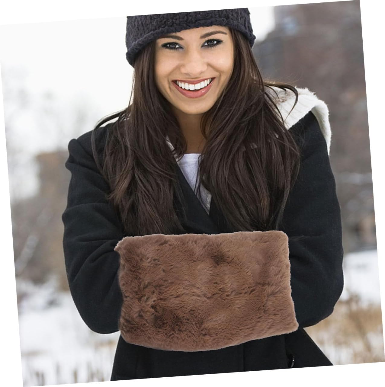 2pcs Faux Fur Hand Muff for Women Portable Insulated Hand Warmers for Cold Weather Thick Fuzzy Design for Maximum Warmth Light Brown Color