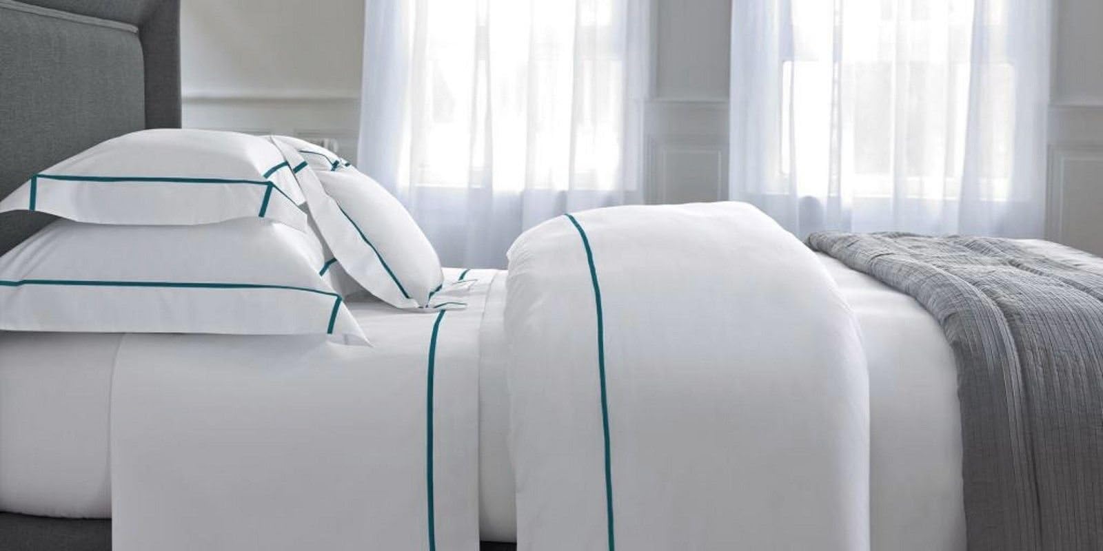 Yves Delorme Athena White King Duvet Lagon Turquoise Stripe Egyptian Cotton