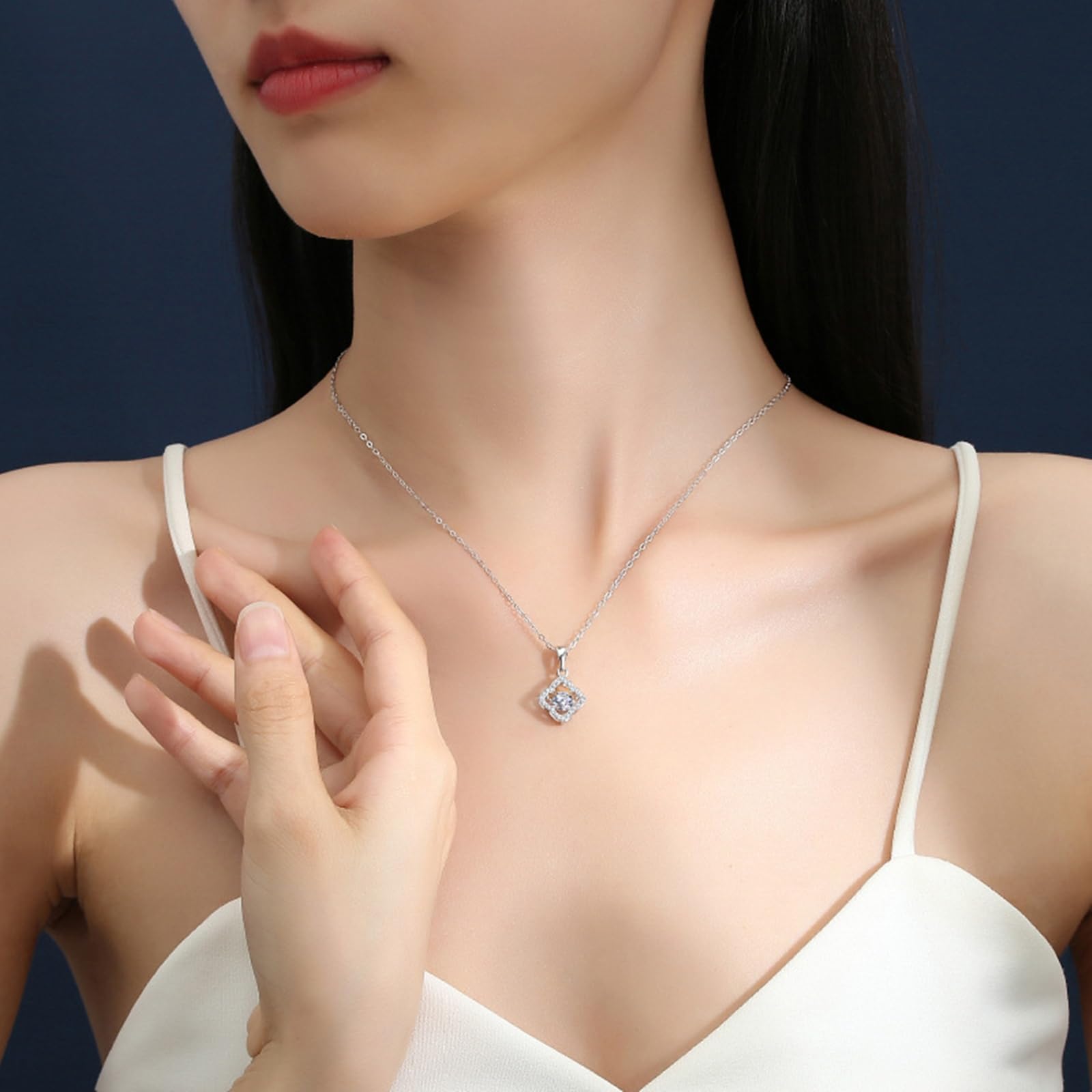 Catena Collana Donna, Collana Pendente Rombo cavo con moissanite da 5 mm, 40+5cm