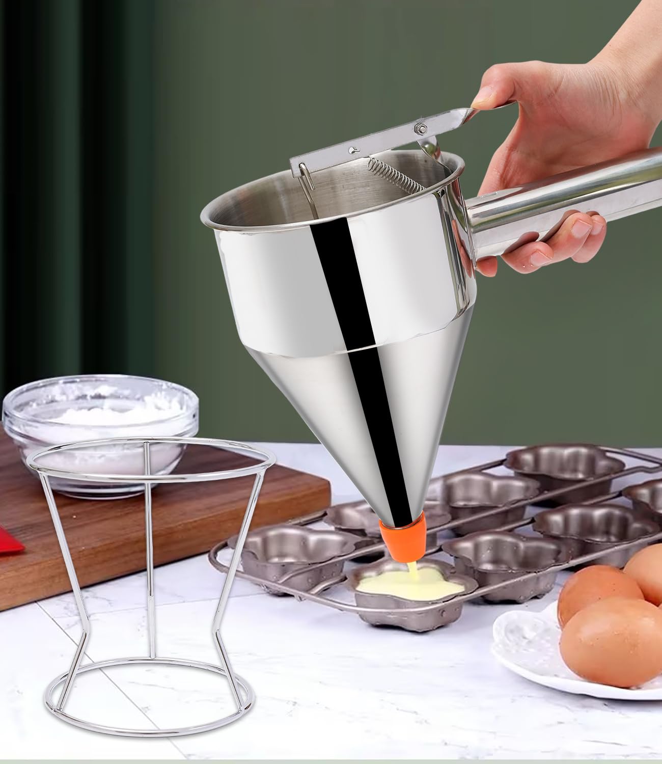 Imbuto Cucina, 1200ml Imbuto per Pasticceria da Cucina in Acciaio Inox, Dosatore per Impasti con Supporto e 4 beccucci in silicone per Torte, Frittelle, Dessert, Waffle, Muffin