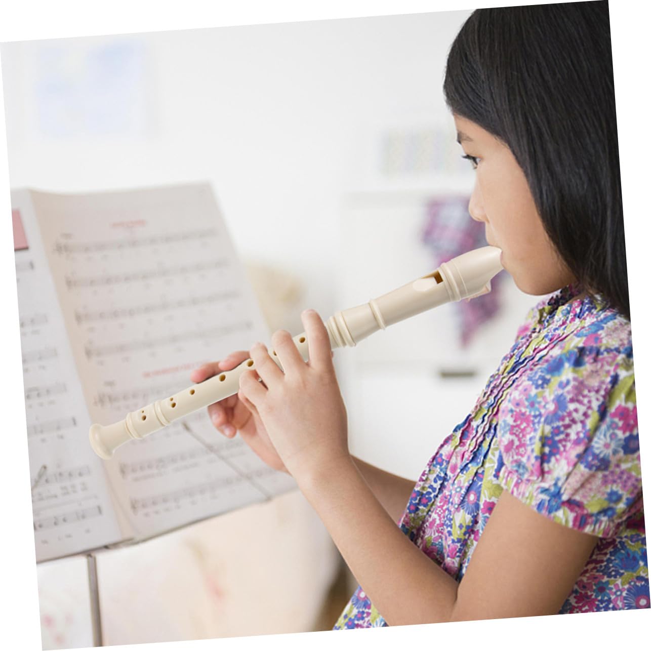 Clarinete Infantil de 8 Agujeros Beige de Resina, 1 Set | Instrumento Musical para Niños y Principiantes, Superficie Lisa sin Rebabas, Decoracion Colegio