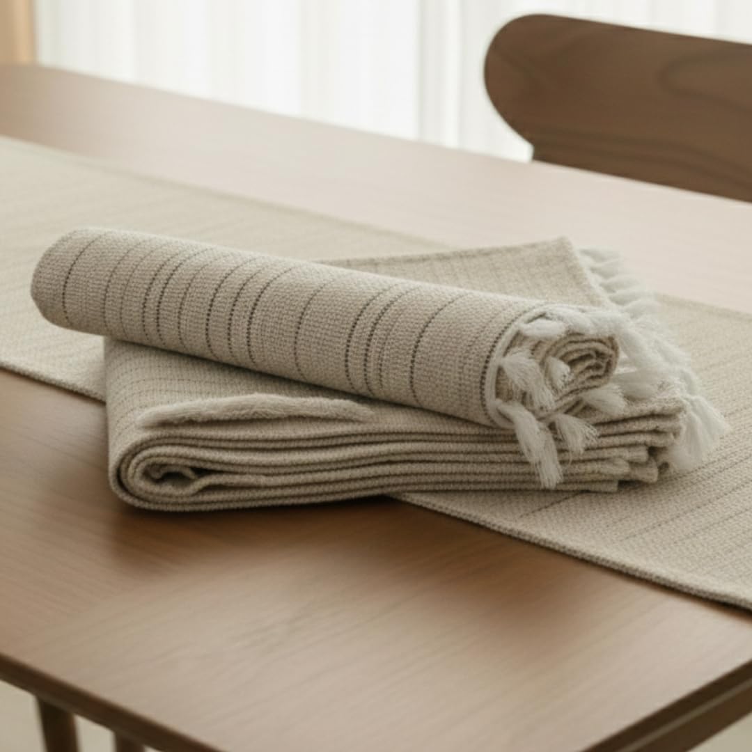 Handwoven Jute Placemats Set of 5 with Table Runner Heat Resistant Natural Fiber Dining Table Mats Eco Friendly Farmhouse Kitchen Table Décor, Boho Dining Table Linen Gift Box