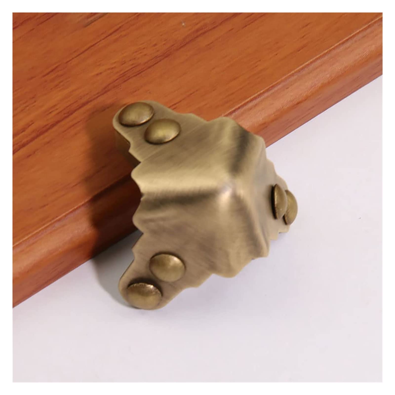 Paraspigoli, Angoli Decorativi for scatole in Bronzo Antico