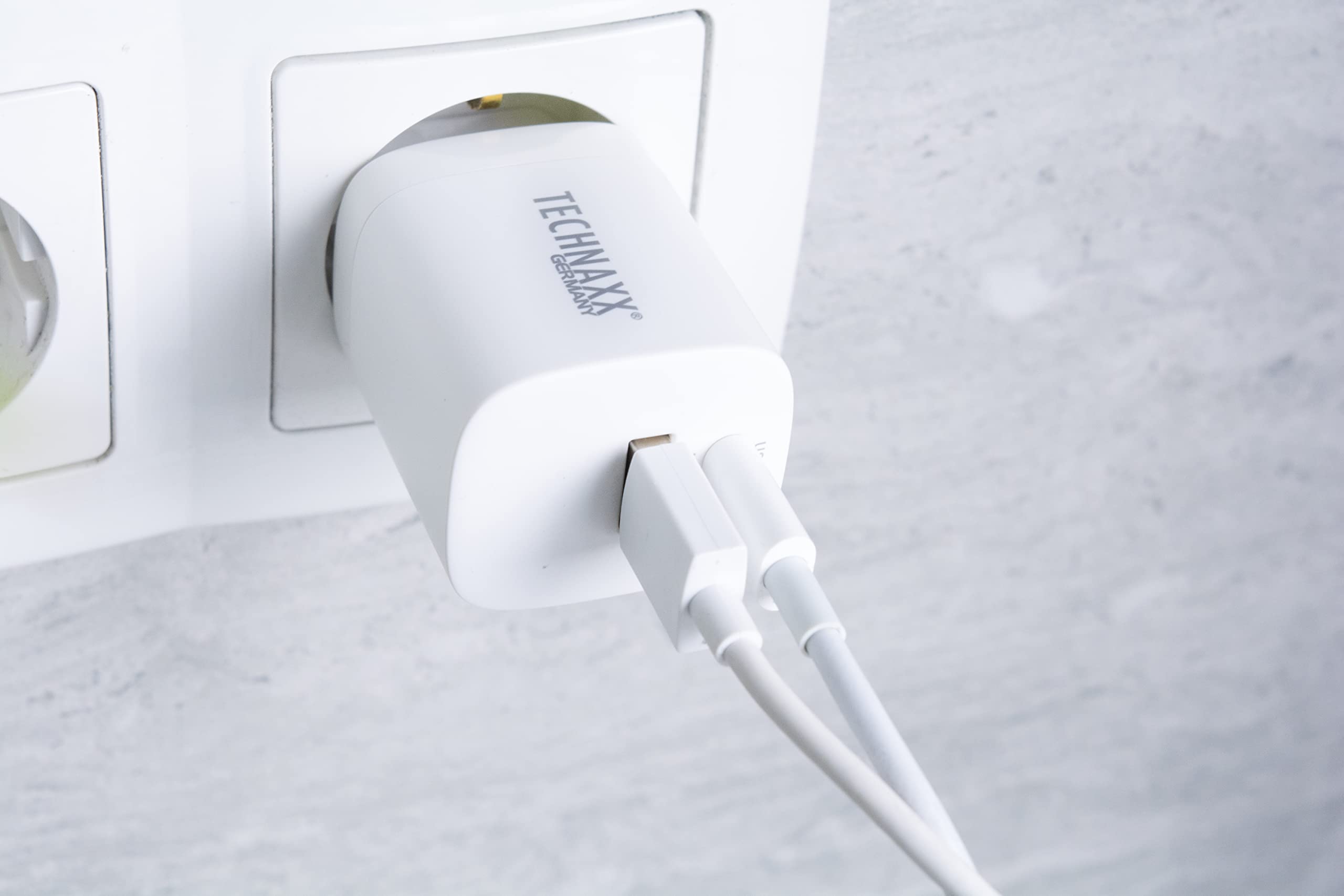 Technaxx Caricatore rapido TX-198 a doppia porta da 30 W per cellulari e dispositivi – Spina di alimentazione per cavo di ricarica – 1 USB C, 1 caricatore rapido USB-A, monitoraggio della carica