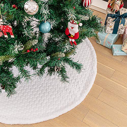 DegGod White Plush Christmas Tree Skirts, 36 inches Luxury Faux Fur Xmas Tree Base Cover Mat with Heart Pattern for Xmas New Year Home Party Decorations (White Heart, 36 inches)