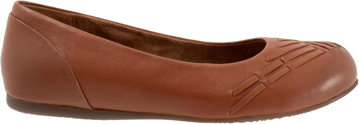 SoftWalk Women's Sonoma Weave Ballet Flat Luggage