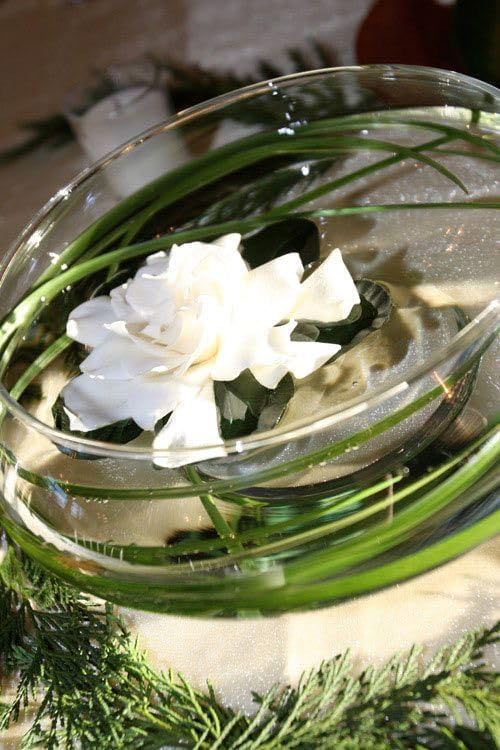 Image of Urli Bowl-Splendid Glass Spring Bowl for Home Decoration Table Centerpiece, Floral Arrangements, and Floating Candles (Black, 8 Inch)