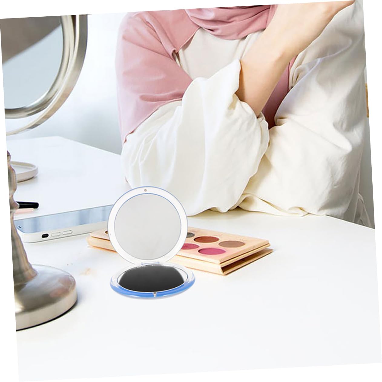 3 Stück Klappbarer Kosmetikspiegel Tragbarer Kompakter Handspiegel Faltbarer Make Up Spiegel für Unterwegs Vergrößerung Rundes Design für Schnelle Nachbesserungen