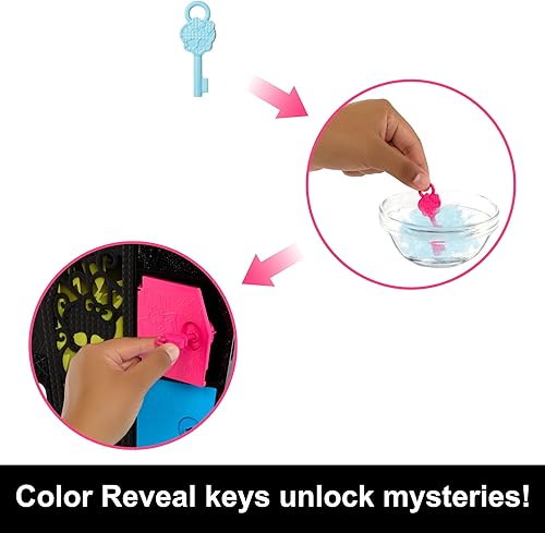 Miniatura 3 de Monster High Skulltimate Secrets Neon Frights Muñeca y accesorios, Frankie Stein con vestidor y más de 19 sorpresas