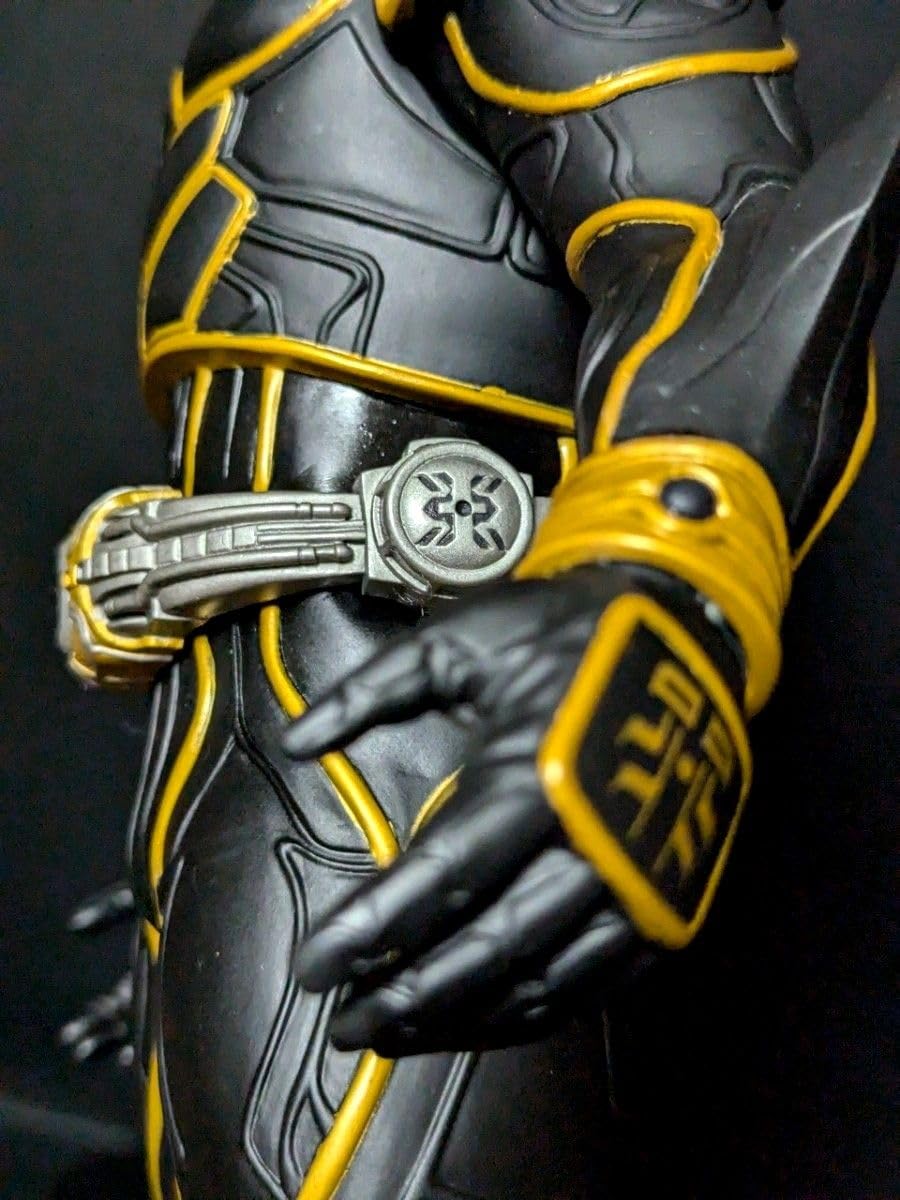 Amazon.co.jp: クウガアルティメットフォームビッグソフビ 通常