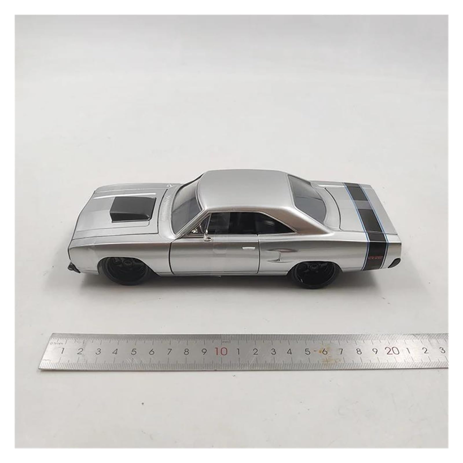 Metallo Scala Replica 1 24 Per Plymouth Muscle Sports Car Model Diecast In Metallo Veicolo Giocattolo Fan Per Adulti Souvenir Da Collezione