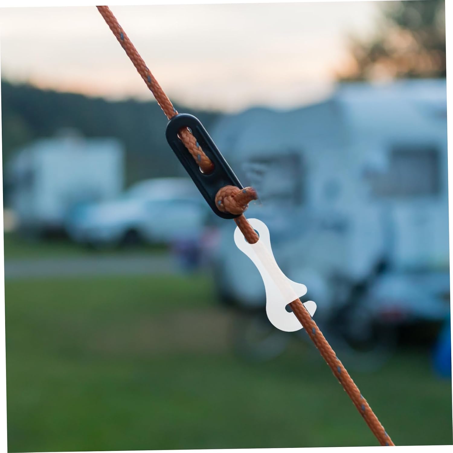 UKCOCO 20pcs Glow Dark Guyline Tensioners Lightweight Plastic Cord Adjusters for Camping Tent Setup Anti-Slip Wind Rope Buckles for Outdoor Tarp and Canopy Use