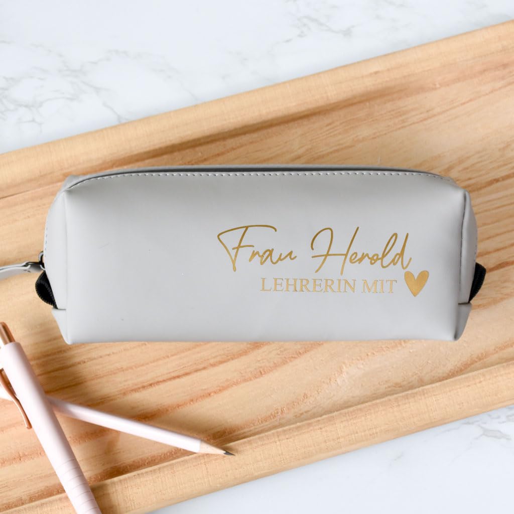 Personalisierte Federtasche | mit dem Namen der "Lehrerin mit Herz" 2 | Geschenkidee zum Abschied | Mäppchen | recyceltes Federmäppchen Geschenk zum Abschied