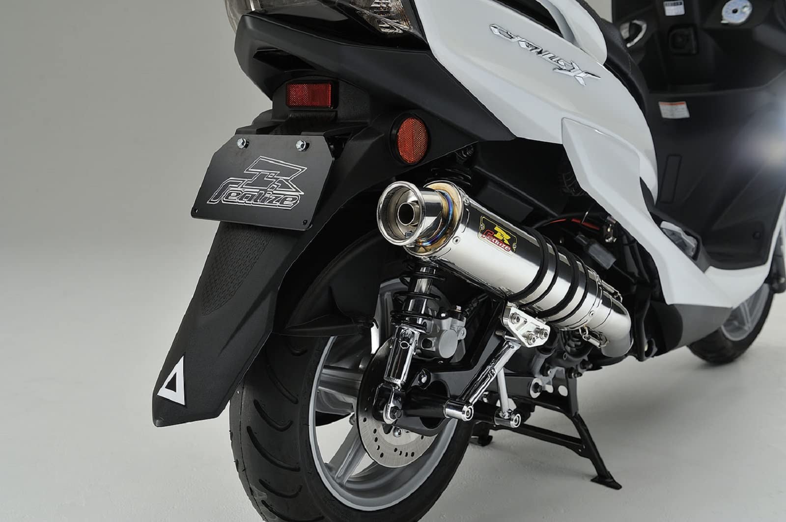 Amazon | Realize シグナスX SR バイクマフラー 4型 5型 EBJ-SEA5J 2BJ 