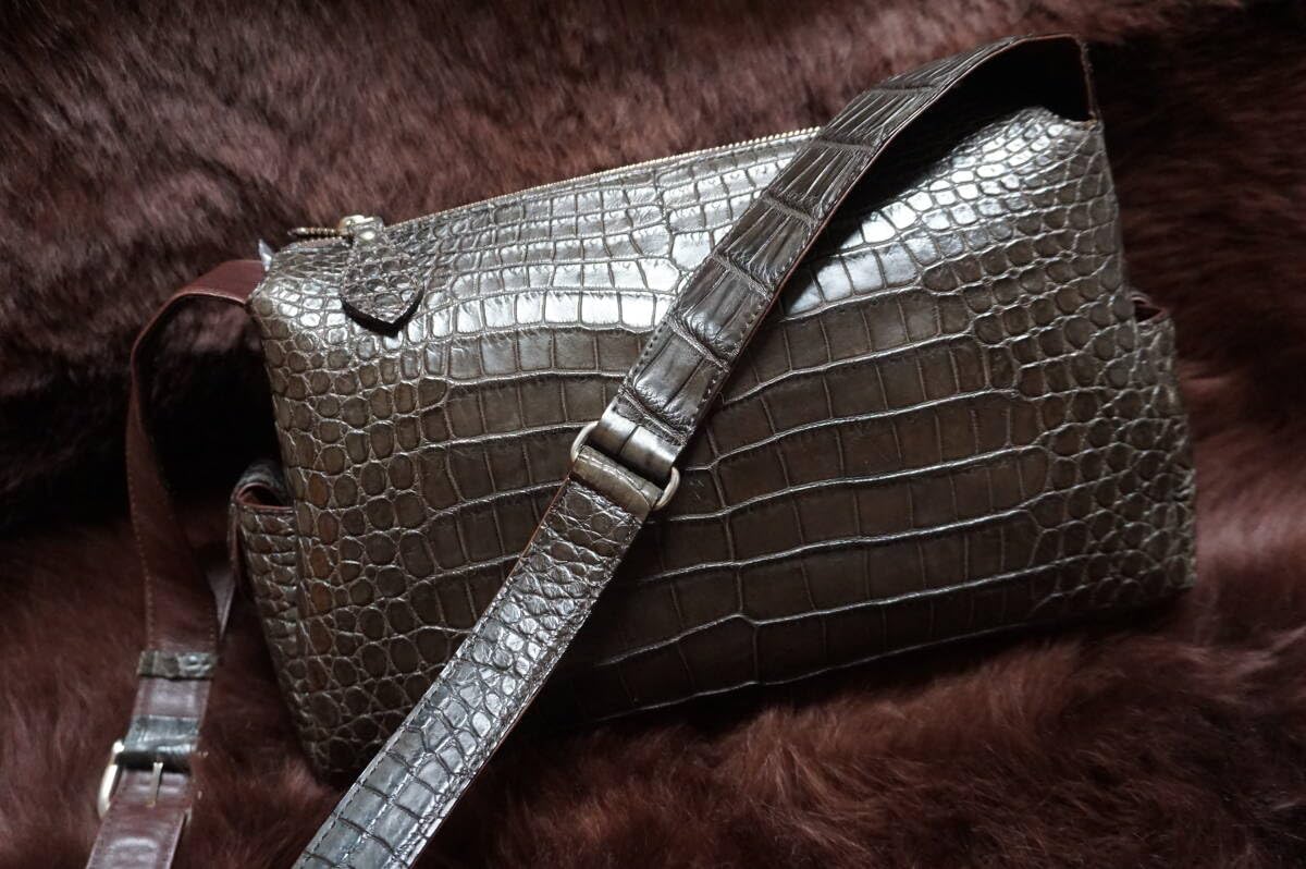 Amazon.co.jp: 11587 クロコダイル製 マットクロコ『本物志向のあなた  