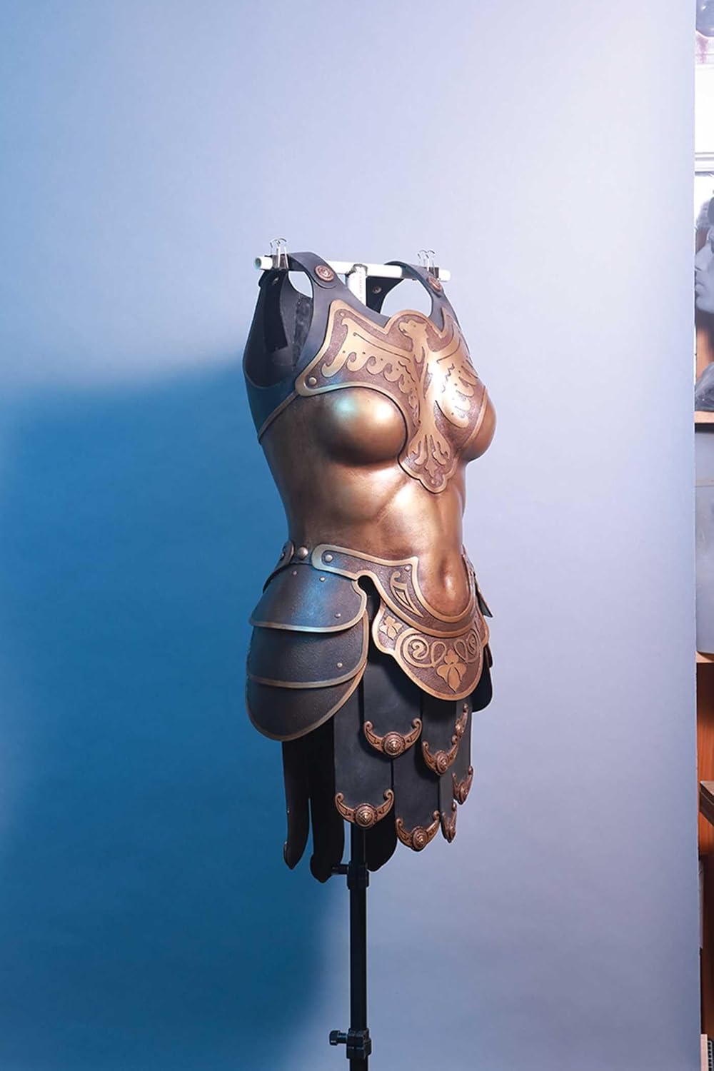 Armor Up! Thermoplastics: Cosplay Props, Armor & Accessories (Ultimate Cosplay Enc) - Image 8