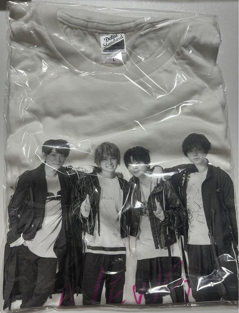 NEWS - NEWS15周年時計・Tシャツ、Anniversaryフォトセット Amazon.co.jp: NEWS グッズ 15周年 時計 フォトフレーム 生きろ