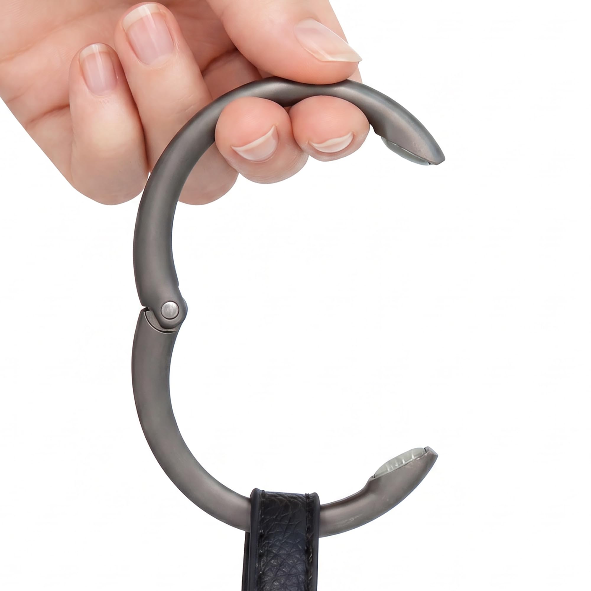 Clipa 2 - Crochet pour Sac / Sac à main - ouvert, c'est un crochet solide, fermé, il devient un anneau, jusqu'à 10 ans de durée de vie - peut également servir de bracelet, Matte Hematite (noir) - 1275