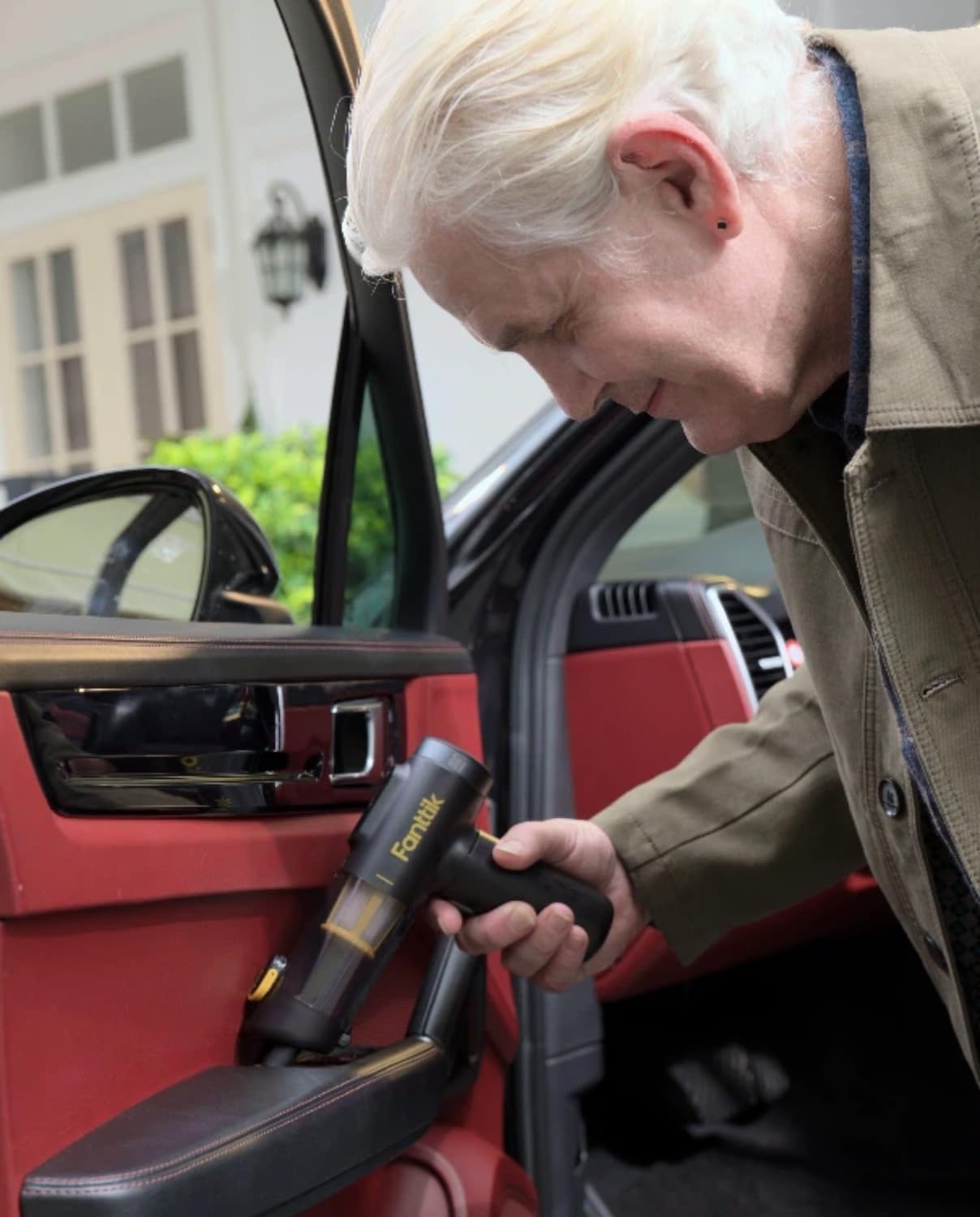 Fanttik Slim V10 Mix Cordless Car Vacuum, 4 in 1 Handheld Air Duster, Color Smart LED Display, 16kPa Suction Power, Cordless Portable Mini Keyboard Vacuum for Car, Office Desk - Image 3