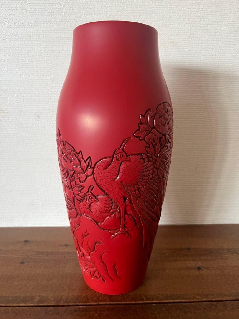 泉山作　村上木彫堆朱 花瓶 花鳥 孔雀 天然漆 茶道具 華道 共箱 極美品 Amazon.co.jp: 泉山作 村上木彫堆朱 花瓶 花鳥 孔雀 天然漆 茶道具