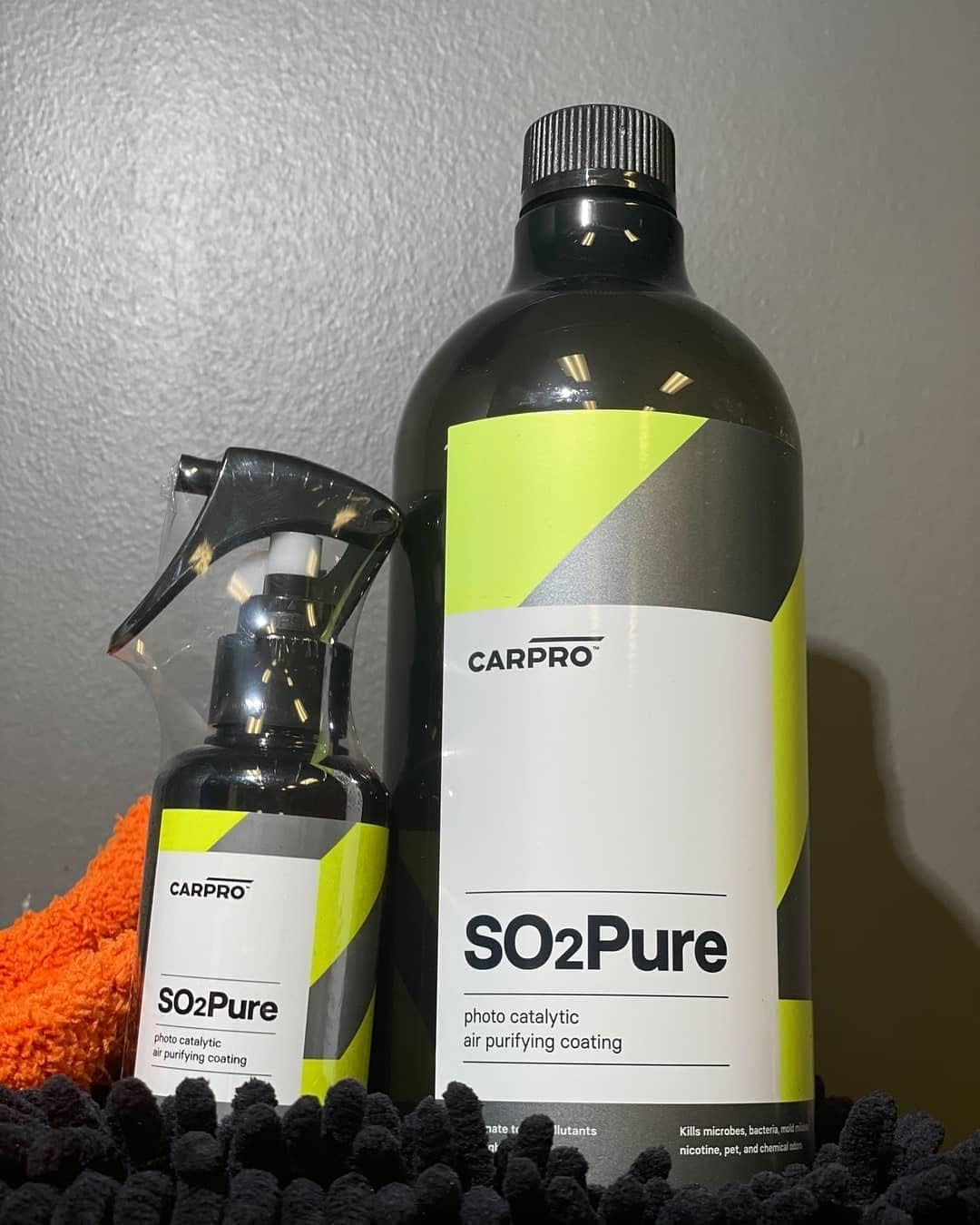 CARPRO SO2Pure Odor Eliminator - Neutralize Odors, Cigarette Smoke, Gas Fumes, Exhaust Gases, Chemical Off-Gassing or VOCs, Even Pet Smells from Car Fabric & Plastic - 120mL (4oz)