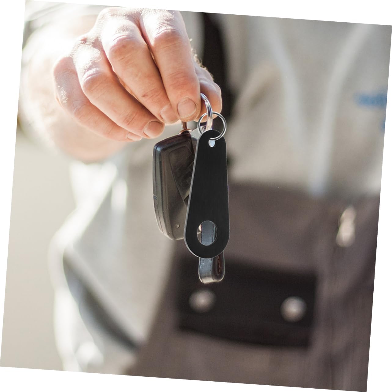 2pcs Motorcycle Bell Hanger with Key Ring Easy to Install Mounting Plate for All Riding Conditions Secure Decorative Accessory for Motorcycle Bells Version