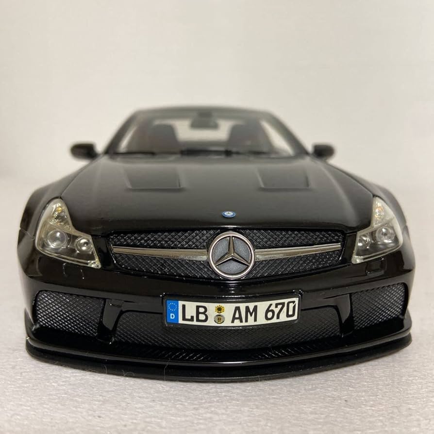 Amazon | ベンツ ディーラー：ブラックシリーズ／ミニチャンプス