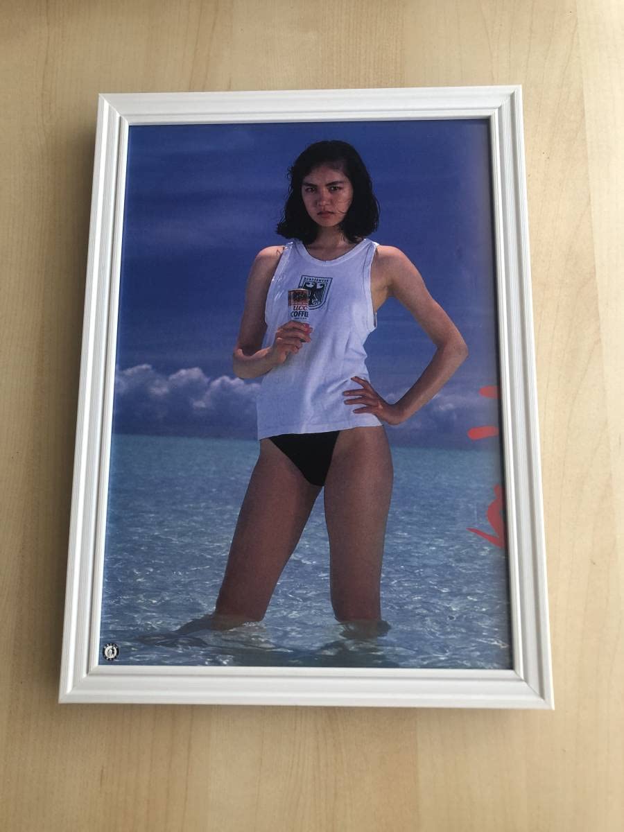Amazon | 額装品 鷲尾いさ子 UCC コーヒー セクシー ハイレグ 水着
