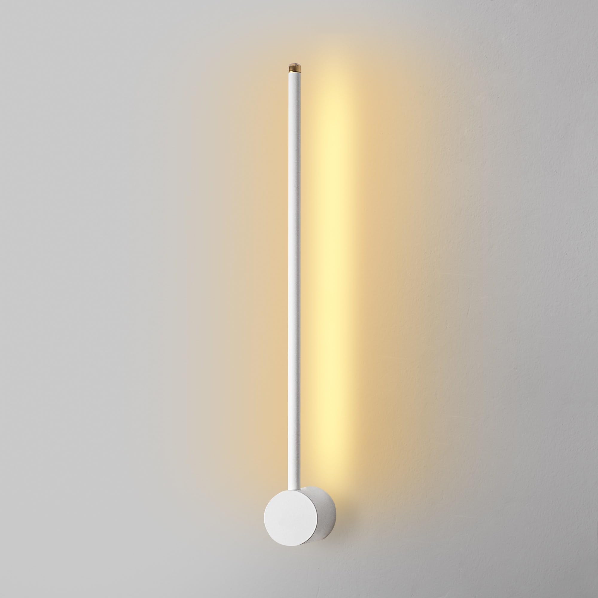 Elegante lámpara de pared blanca, cuerpo de metal, 62 cm de ancho, 10 cm de altura, 7 cm de profundidad, LED SMD de 8 W, 3000 K, diseño moderno para iluminación en casa y oficina