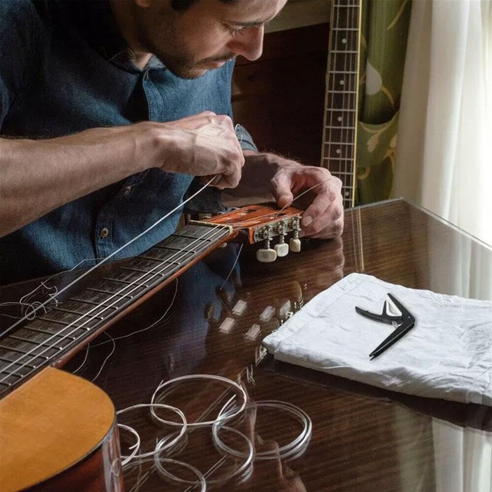 Kit d'accessoires de guitare, outil de changement de guitare acoustique, y compris cordes acoustiques, médiators, capodastre, enrouleur de cordes et coupe-cordes, accordeur, os de guitare, pour