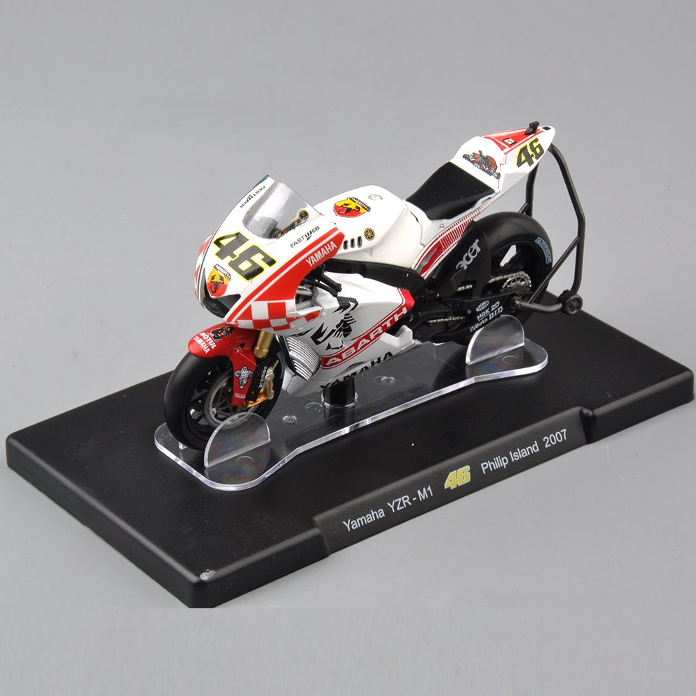 バレンティーノロッシ　フィギュア Amazon | ixo MODELS 1:18 YZR-M1 No.46 バレンティーノ ロッシ Moto