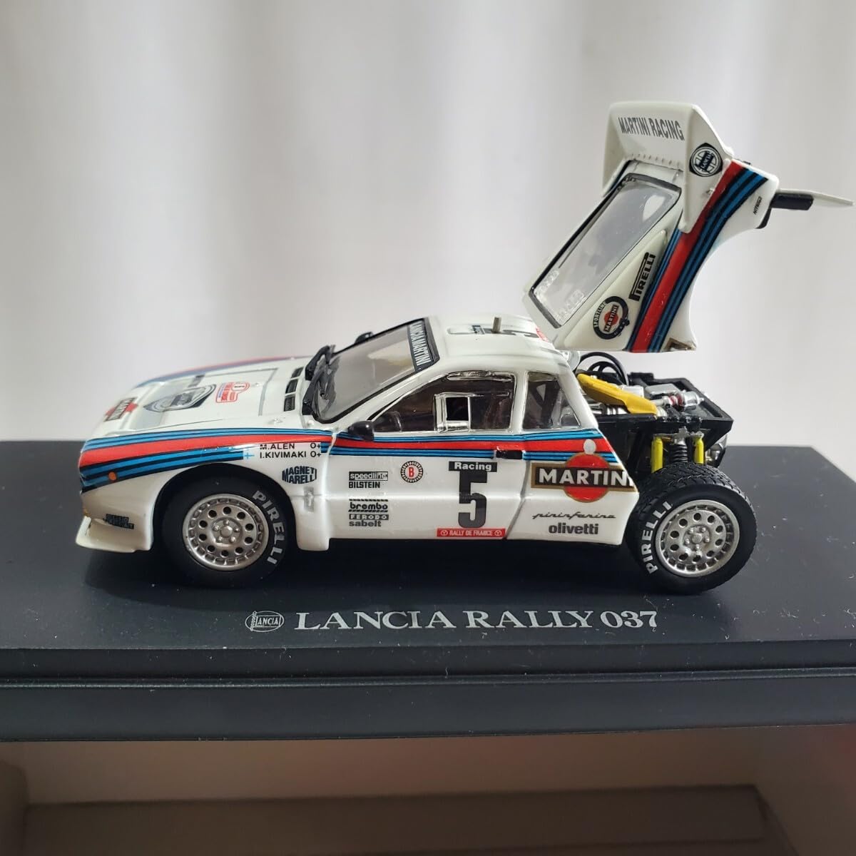 Amazon.co.jp: KYOSHO 京商 1/43「LANCIA 037 RALLY