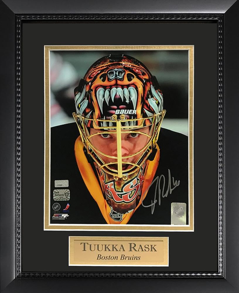 Amazon.com: Topps Tuukka Rask Photo Mask Closeup 11X14