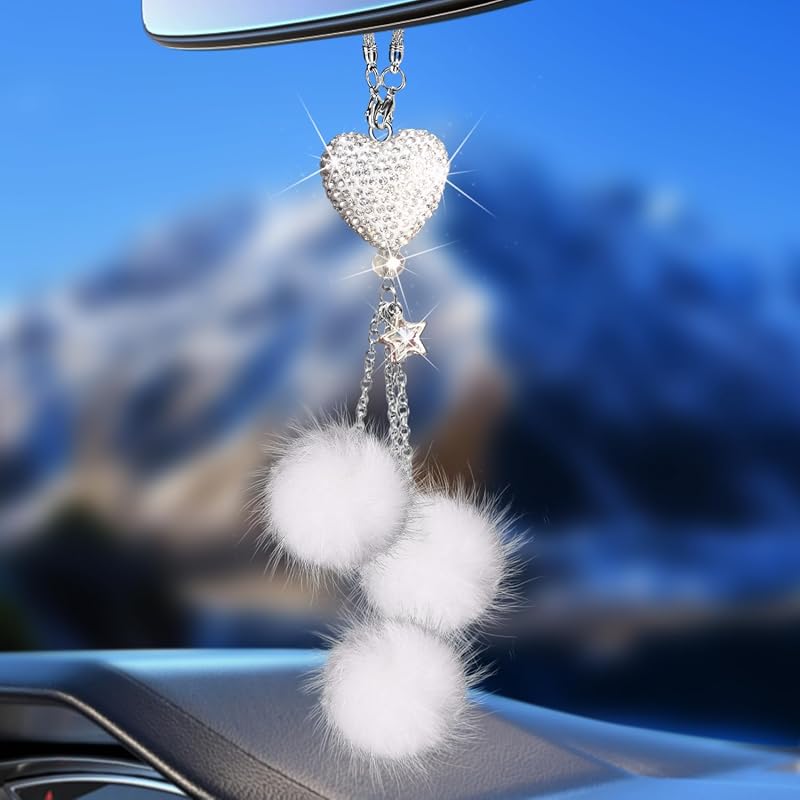 Enfeite para Espelho Retrovisor Hitluste com Coração Branco e Bola de Pelúcia – 1 unidade