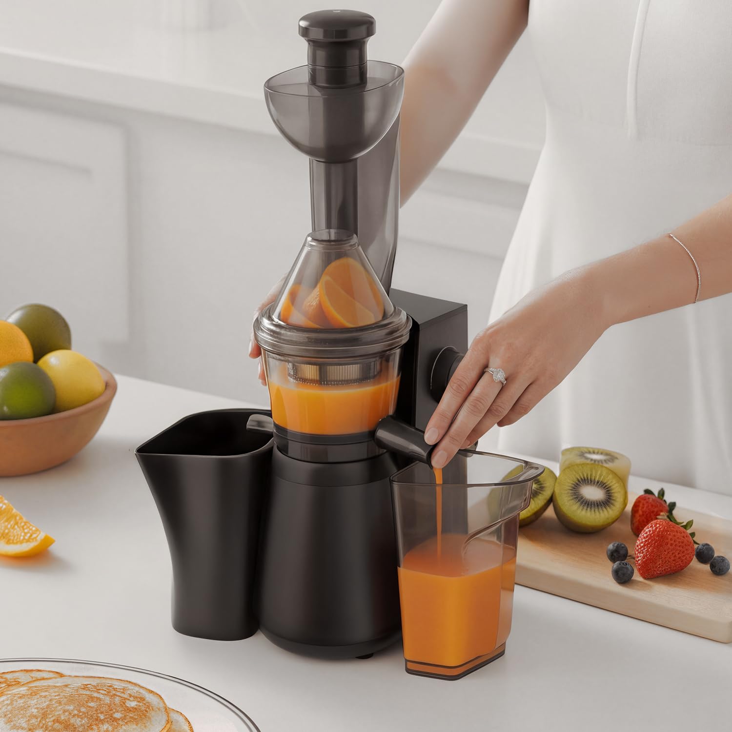 H.Koenig GSX24 Extracteur de Jus Vertical 400W 82mm Large Bouche 3 Tamis sans BPA