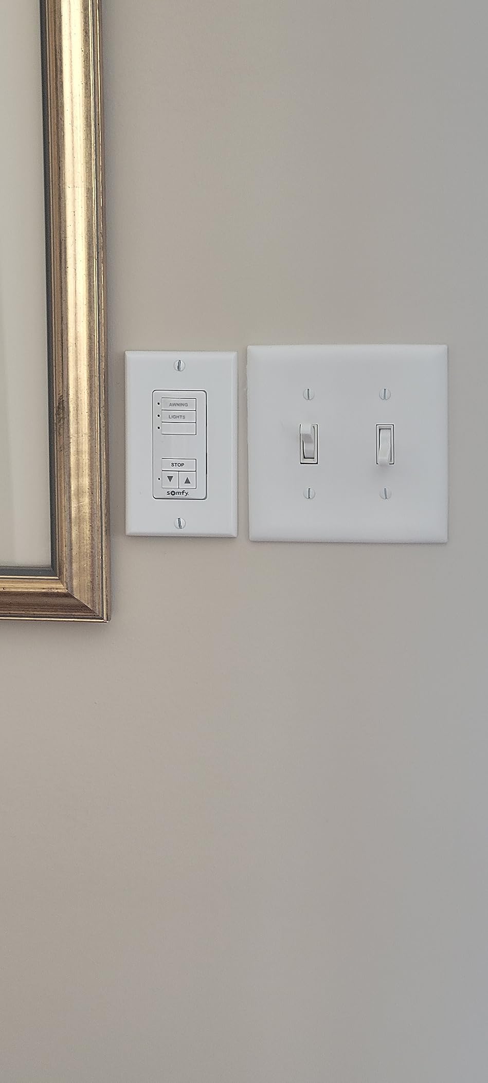 Somfy DecoFlex WireFree RTS 3-Channel Wall Switch - Battery Powered, No Wiring, For Somfy RTS Motorized Shades & Blinds (White) - View #4