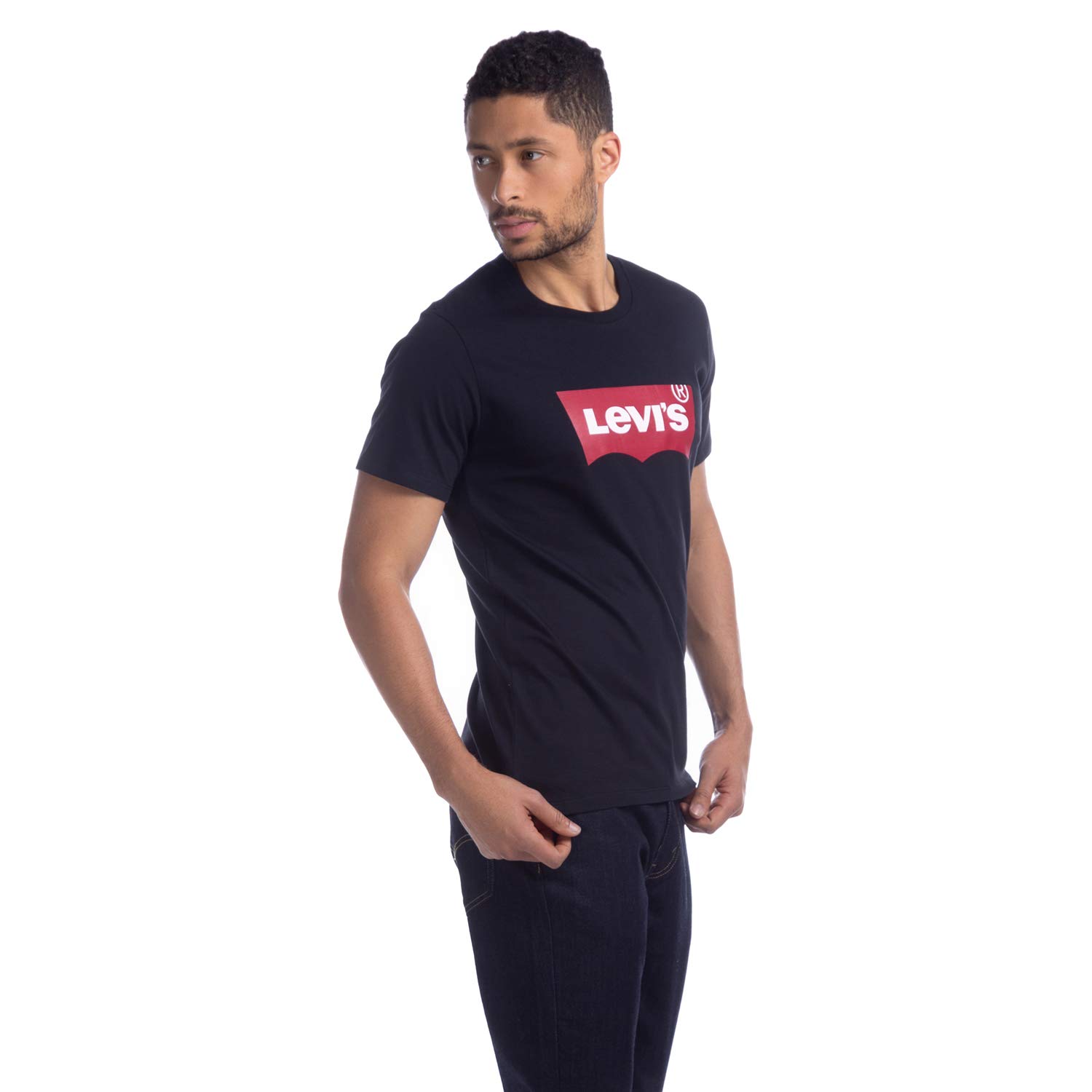 Camiseta Levi´s Logo White em promoção! Veja a oferta e mais achadinhos de Camisetas 8 Hoje é o melhor dia para comprar Camiseta Levi´s Logo White com aquele preço maroto! Promoção! Aproveite a oferta! 8