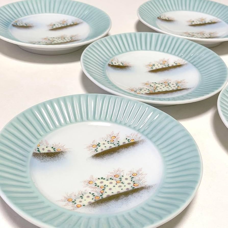 深川製磁 金襴草花 青磁和皿5枚揃 深川製磁 金襴草花 青磁和皿5枚揃 - メルカリ