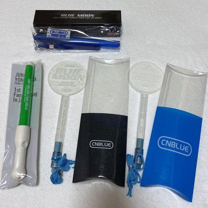 CNBLUE Penlight, Set of 4, Overseas Performances, Goods