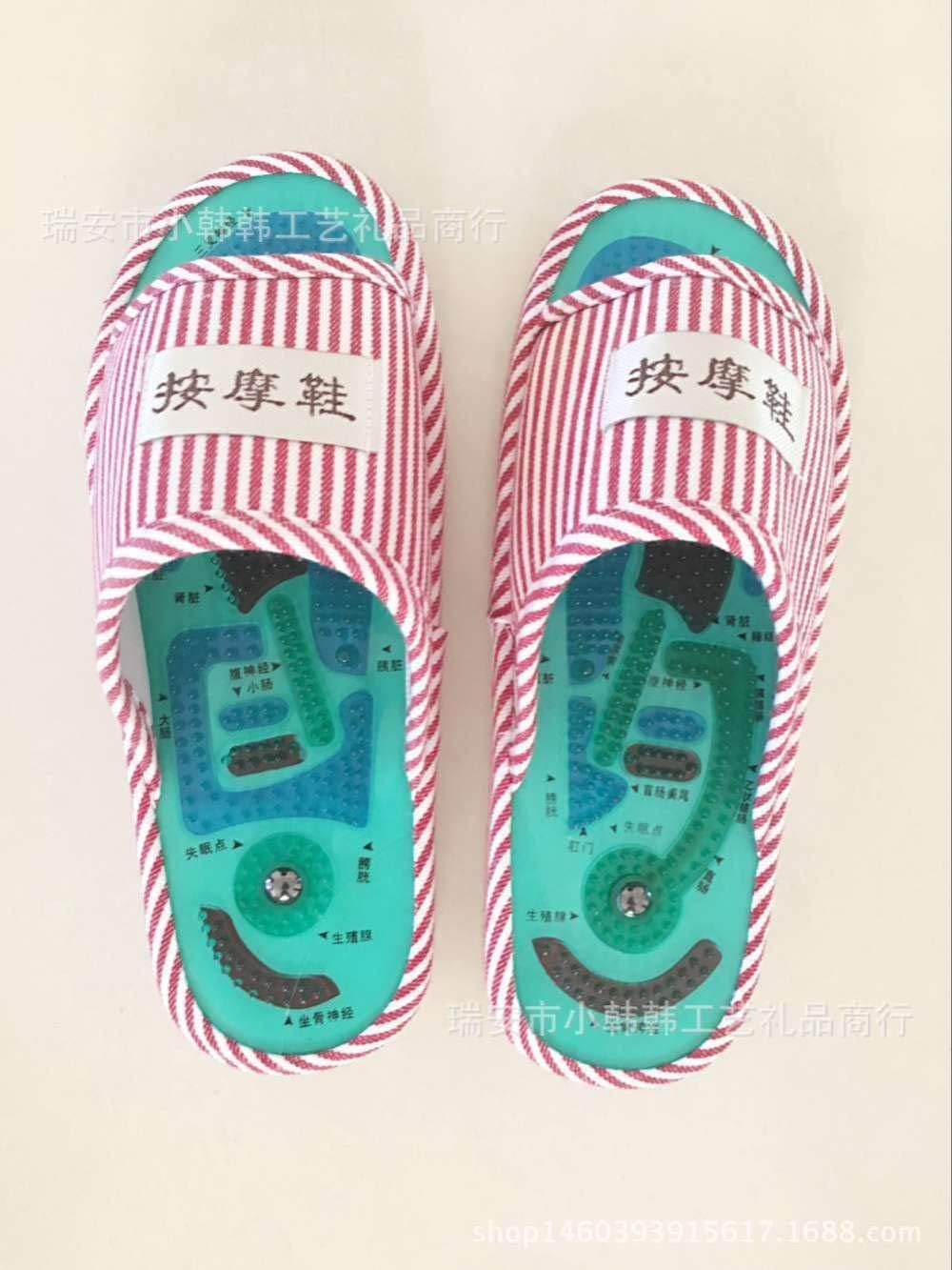 antidolorifici con le scarpe da massaggiatore