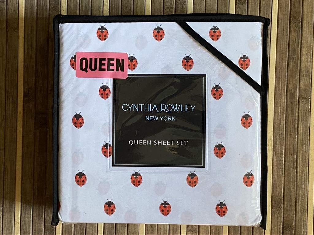 Amazon Com R L Cynthia Rowley Ladybugs Queen Size Sheet Set 4 Pc Set Easy Care Microfiber Home Kitchen