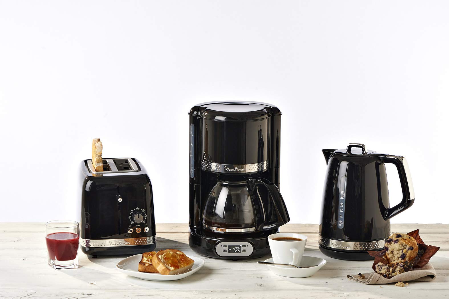 Moulinex Caffettiera filtro programmabile 24 ore, design nero vintage, capacità 1,25 l, 10-15 tazze, supporto filtro girevole, mantenimento caldo 30 min, Caraffa vetro, Sole FG380B10