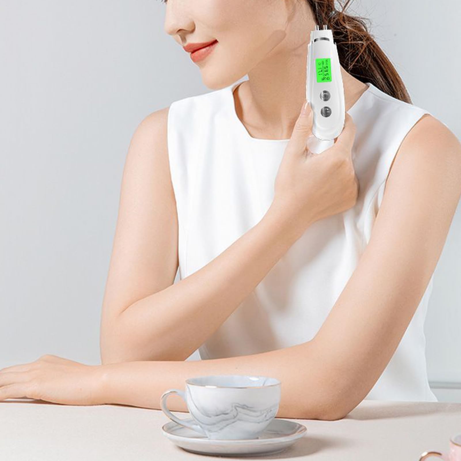 Humidimètre de la peau, analyseur de peau, outil d'affichage LCD numérique professionnel, appareil de détection d'eau et d'huile pour les soins du visage à la maison, au salon ou en voyage, 12,7 x 5,9