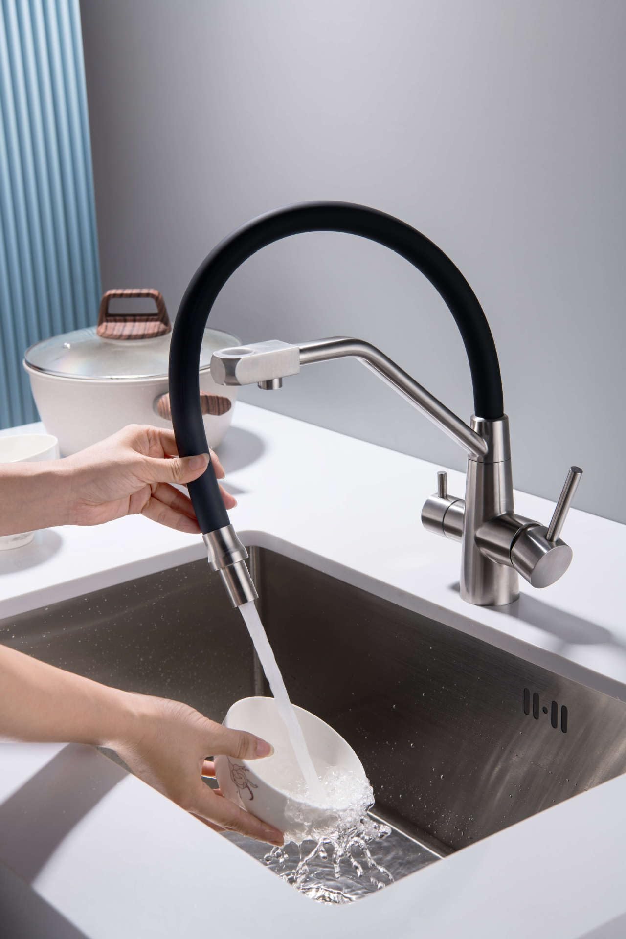 Grifo de Cocina de 3 Vías, Mezclador de Fregadero de Alta Presión Giratorio 360°, con Función Extraíble Caño Flexible 3 en 1 Griferia, Níquel Cepillado