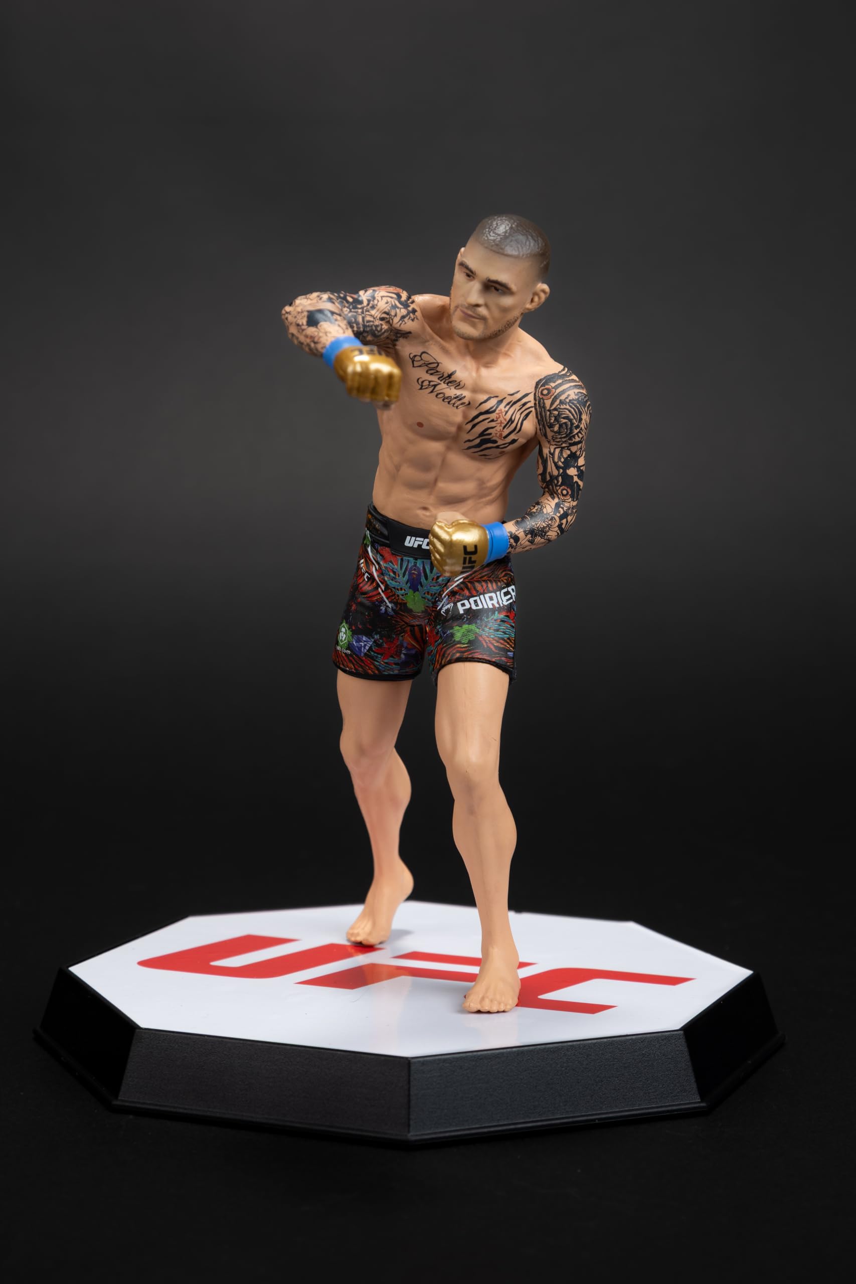 McFarlane UFC Dustin Poirier 17,8 cm Posed Figure SportsPicks