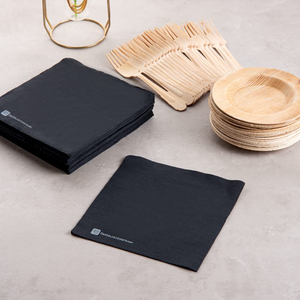 Restaurantware Luxenap - Servilletas de cena de 2 capas de 15.5 x 15.3 pulgadas, 50 servilletas desechables, suaves y absorbentes, de papel negro, plegadas, cuadradas para almuerzo, cena o uso diario