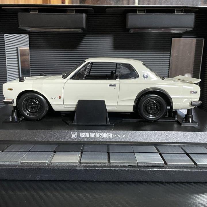 Amazon | 絶版 京商 1/18日産 スカイライン 2000GT-R(KPGC10