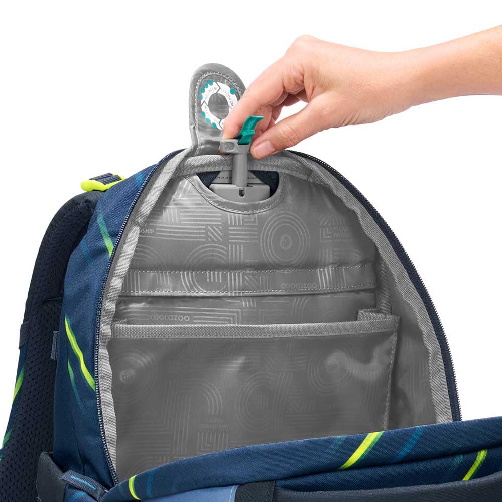 coocazoo MATE Schulranzen-Set 3tlg für Mädchen und Jungen ab der 4. Klasse mit Rucksack. Schlamperetui und Sportbeutel (Fast Lime)